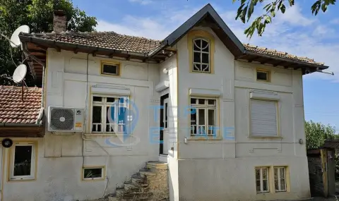 Селска функционална къща с огромен двор (ВИДЕО) - 1