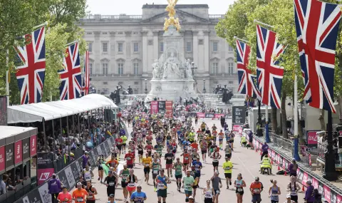 Лондонският маратон чупи рекорди: десетки хиляди участници и милиони за кауза - 1