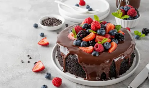 Рецепта на деня: Шоколадов десерт с плодове - 1