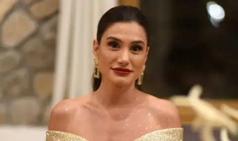 Алекс Гърдева от "Ергенът" има нов мъж в живота си, готова е и за деца - 1