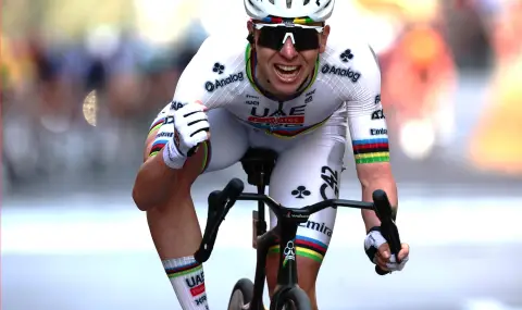 Колоездач изправен пред глоба за преминаване на червен сигнал на жп прелез по време на състезание - 1