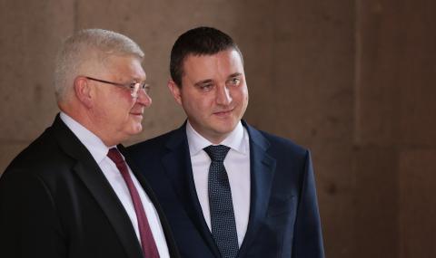 Ананиев запазил "физиономията" на финансовото министерство - 1