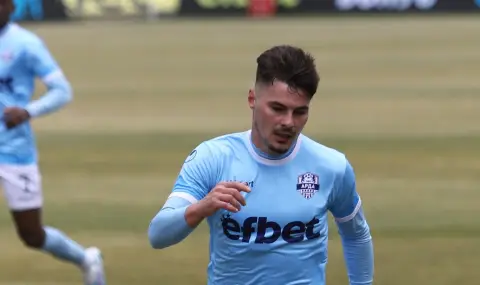 Илия Юруков подсилва халфовата линия на Ботев Враца - 1