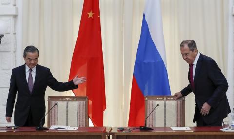 Русия и Китай сплотяват редиците - 1