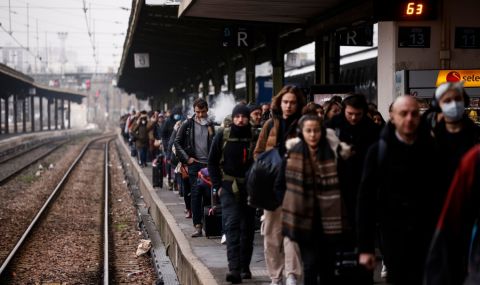 Жп транспортът във Франция е парализиран - 1