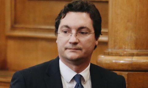 Крум Зарков: Социалистите не са свикнали да виждат партията си в ролята на младши партньор - 1