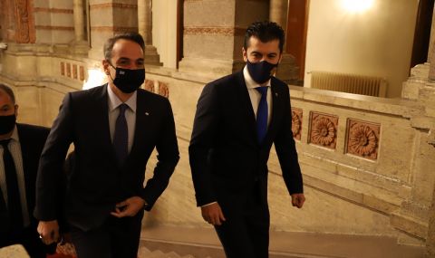 Започна официалната среща на Кирил Петков с Мицотакис - 1