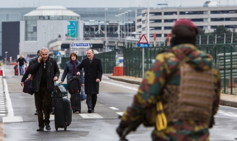 Летището в Брюксел остава затворено заради полицейска стачка - 1