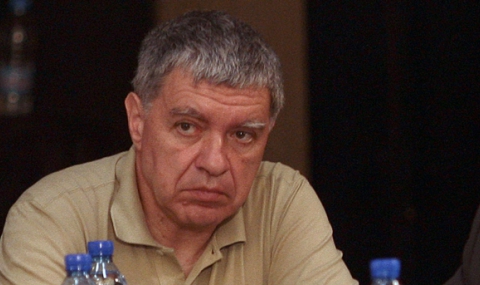 Михаил Константинов: Президентът не се нуждае от НСО и НРС - 1