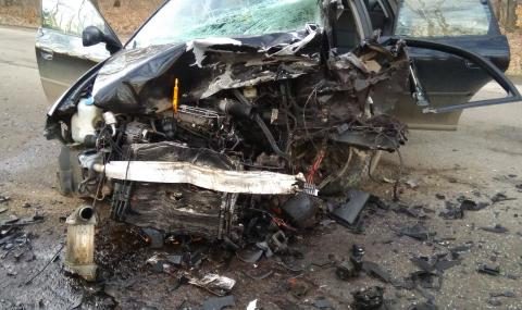 Ад на пътя Пловдив-Хасково, жена загина при тежка катастрофа - 1