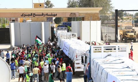 Държави привестват първите доставки на хуманитарна помощ в Газа - 1