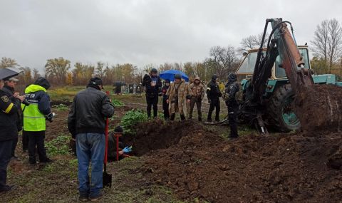 Откриха масов гроб на украински войници - Октомври 2022 - 1