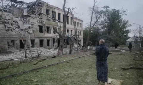 Поне петима убити цивилни при руски атаки в Източна Украйна - 1