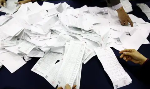 Южна Корея избира президент на предсрочен вот - 1