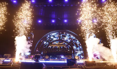 25-тото издание на музикалния фестивал Coachella започна и събра някои от най-известните поп звезди в калифорнийската пустиня - 1