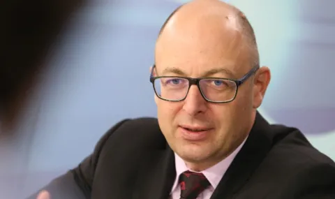 Йордан Божилов: НАТО се трансформира - 1