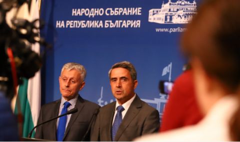 Плевнелиев и Паси отчитат резултатите от преговорите за съставяне на правителство на Вежди Рашидов - 1