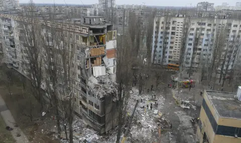 Силни експлозии в Одеса: Градът е атакуван с балистични ракети от Крим - 1