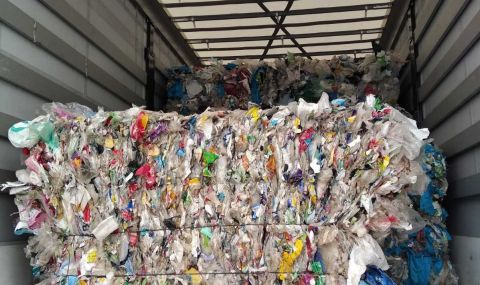 На ГКПП „Лесово“ задържаха камиони с отпадъци от България и още 2 страни - 1