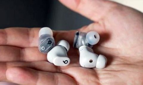 Apple открадна дизайна от Nothing и пусна нови слушалки - 1