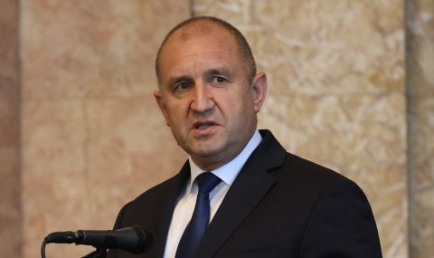 Румен Радев се обяви против прекратяване концесията на "Лукойл" за пристанище "Росенец" - 1