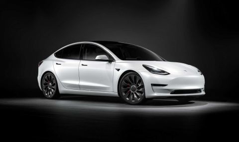 Tesla ще трябва да поправи над 1 милион автомобила - 1