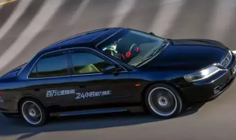 Honda Accord с пробег от един милион километра оцеля след 24-часов маратон на писта - 1