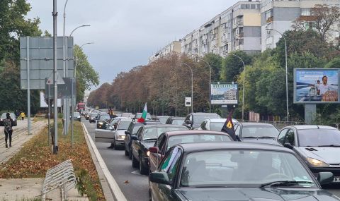 Автошествия срещу скъпия ток в Русе и Варна - 1