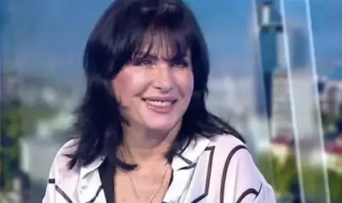 Кичка Бодурова стана баба на първо внуче (СНИМКА) - 1