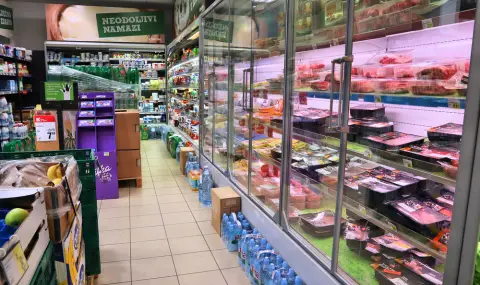 "Don't buy anything": Another Balkan country announces a boycott of stores  - 1