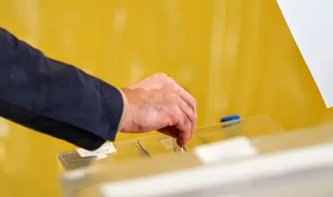 ГЕРБ, ПП-ДБ и "Антикорупционен блок" откриват предизборните си кампании