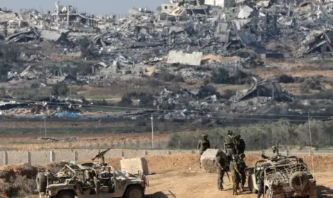 Израелските военни са прибрали телата на трима заложници от Газа - 1