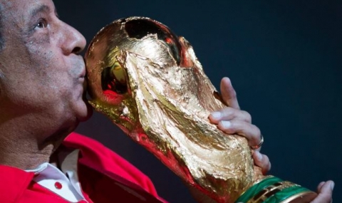 Почина бразилската футболна легенда Карлос Алберто - 1