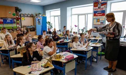 Русия планира държавна телевизия в училищата в окупирана Украйна и ускорява интеграцията на населението
