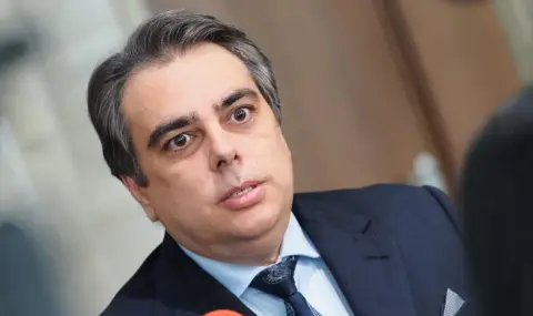 Асен Василев: Решението на съда да остави Коцев в ареста е скандално - 1