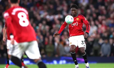 Коби Мейну подписва дългосрочен договор с Манчестър Юнайтед – талантът остава на "Олд Трафорд" до 2031 година - 1