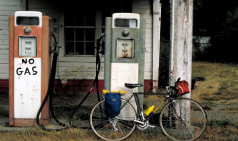 Цената на бензина расте: "Карайте по-малко колата си или си купете велосипед" - 1