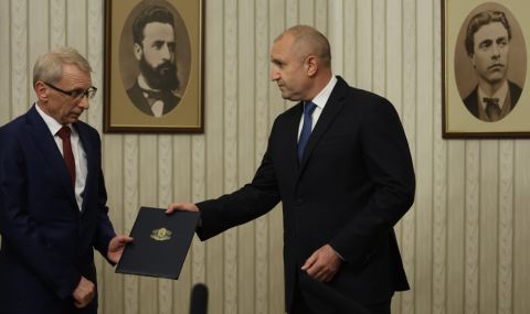 Държавният глава от Молдова: Не очаквам целувката между Борисов и Петков да роди нещо друго, освен отвращение - 1