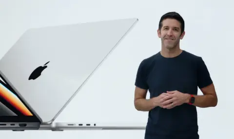 Apple is looking for a successor to Tim Cook  - 1