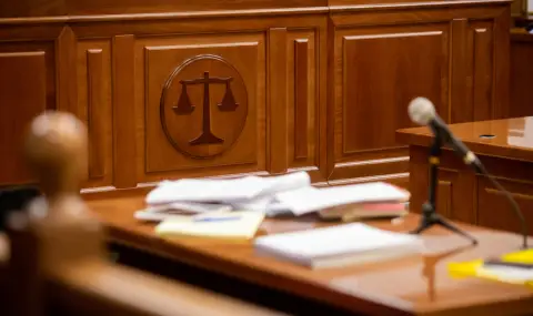 25 години съд за руски гражданин обвинен в държавна измяна и опит за палеж на военно окръжие - 1