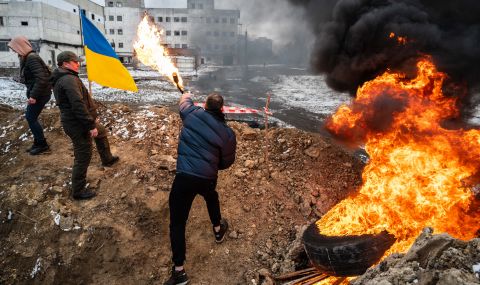 Украинците са готови да жертват последния мост, водещ към Киев - 1