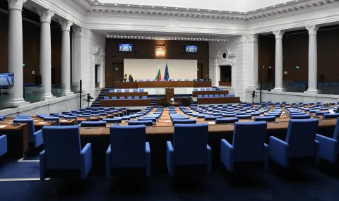 Парламентът отхвърли по-високи минимални заплати за лекарите