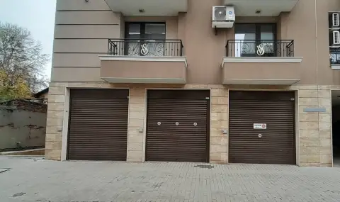 Garages and parking spaces in the new "blue" and "green" zones are getting more expensive  - 1