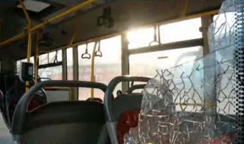 Издирват стрелеца по автобуса в Пловдив - 1