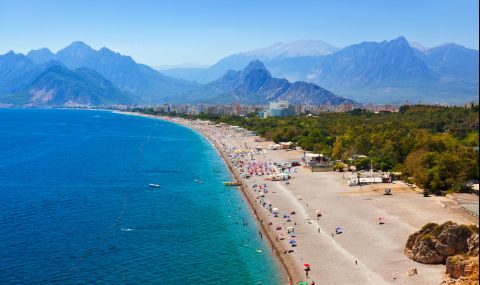 Рекорден брой туристи са пристигнали в Гърция през юли  - 1
