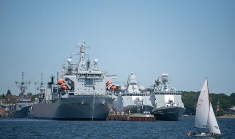 САЩ предлагат 4 бойни кораба на Гърция - 1