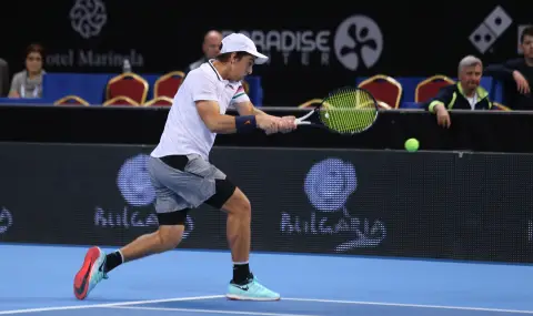 Адриан Андреев с летящ старт на червените кортове в Маракеш - 1