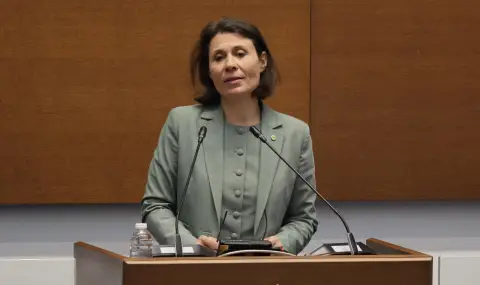 "Не мога да ви се нарадвам“ и „За съжаление съм женен“: Белобрадова и Таслаков „пофлиртуваха“ от трибуната на НС - 1