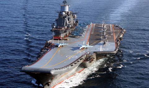 Руският самолетоносач „Адмирал Кузнецов“ отново се запали - 1