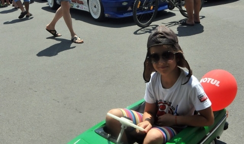 Бургас, морето и ретро автомобили снимка #1